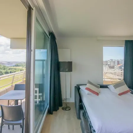 Angel By The Waves Apartment